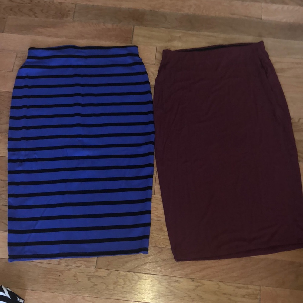 Bundle of Old Navy pencil skirts.